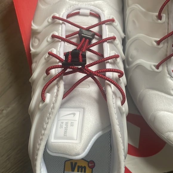 NWOT Nike Air Vapormax Plus - Picture 8 of 8